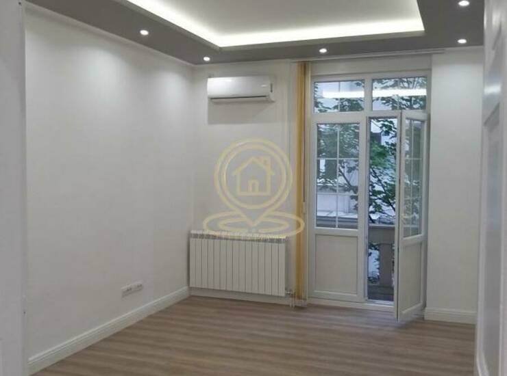 Poslovni prostor / Lokal Beograd, Hram Sv. Save – fotografija 1