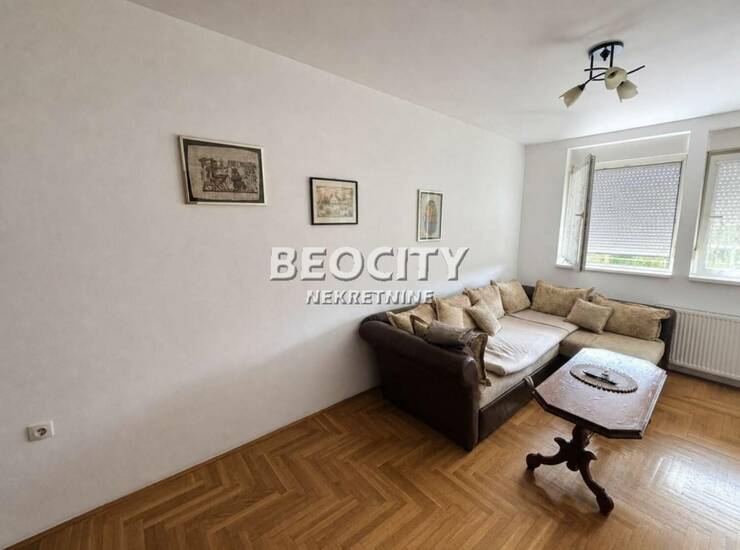 Stan Novi Sad, Bulevar Oslobođenja – fotografija 3
