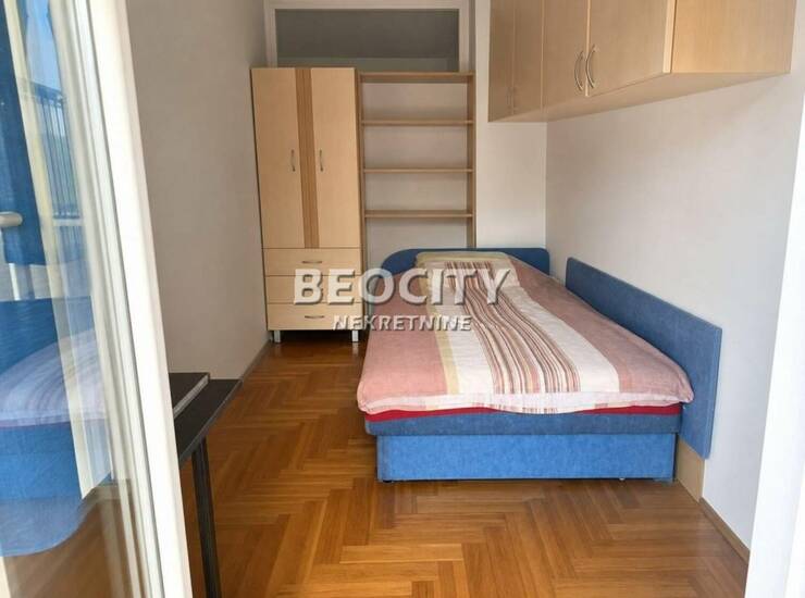 Stan Novi Sad, Bulevar Oslobođenja – fotografija 6