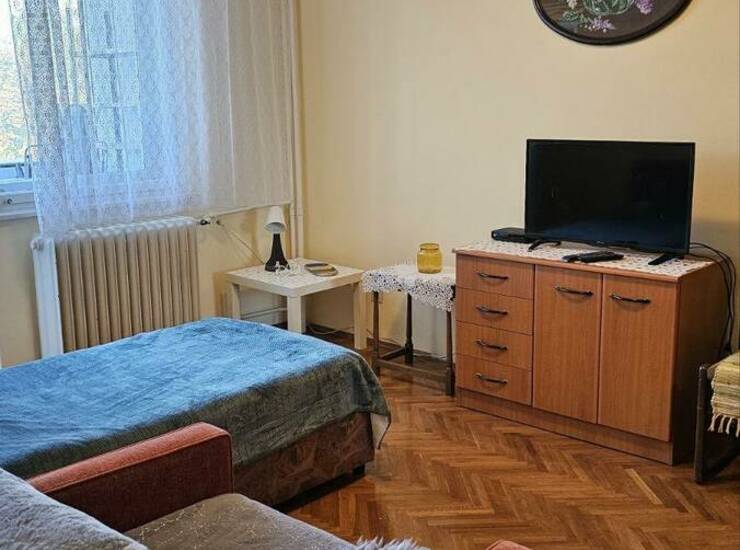 Stan Beograd, Vukov spomenik – fotografija 3