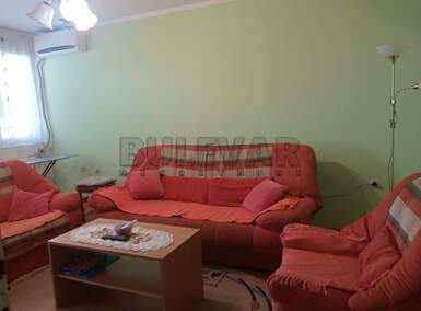 Dvosoban stan, Pravni fakultet · 50m² · 300€ | SveNekretnine