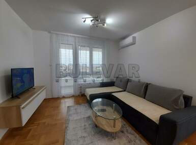 Jednoiposoban stan, Palilula · 52m² · 400€ | SveNekretnine