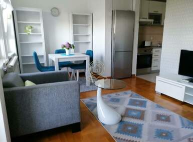 Dvosoban stan, Lion · 38m² · 670€ | SveNekretnine