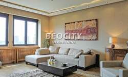 Trosoban stan, Stari Grad · 100m² · 1.750€ | SveNekretnine
