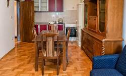 Jednoiposoban stan, Pravni fakultet · 35m² · 300€ | SveNekretnine