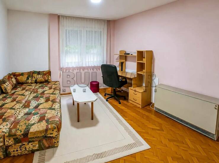 Stan Niš, Medicinski fakultet – fotografija 7