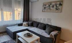 Jednoiposoban stan, Centar · 40m² · 370€ | SveNekretnine