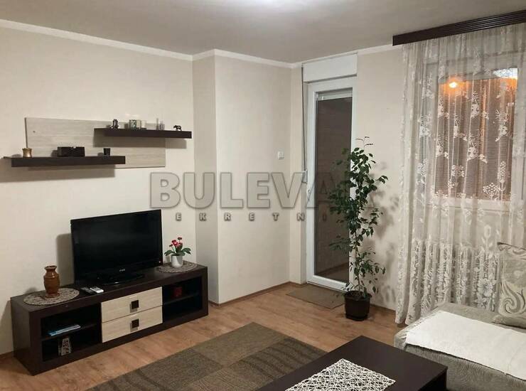 Stan Niš, Bulevar Nemanjića – fotografija 3