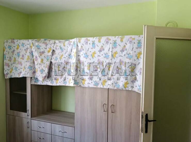 Stan Niš, Ledena stena – fotografija 3
