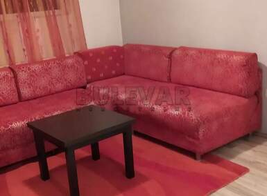 Jednoiposoban stan, Pravni fakultet · 39m² · 300€ | SveNekretnine