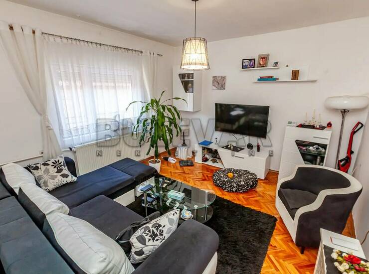Kuća Niš, Brzi brod – fotografija 1