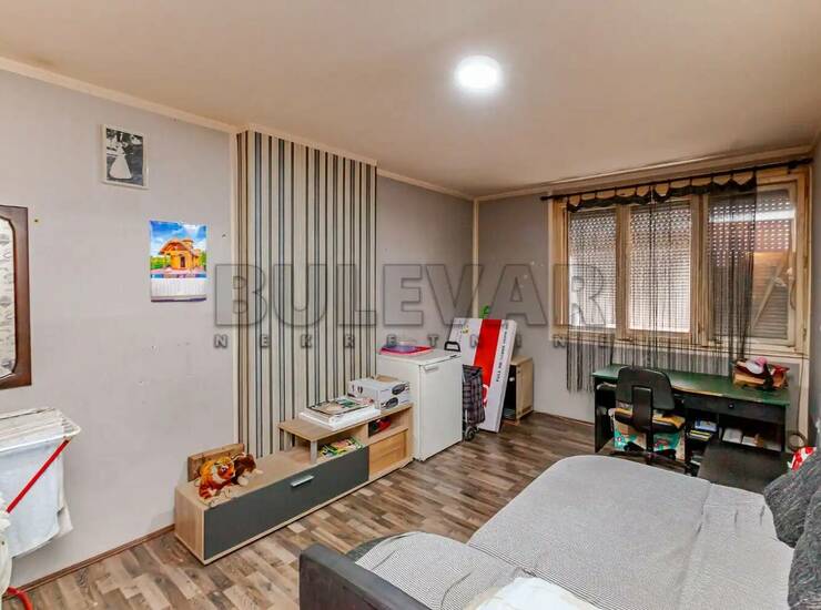 Stan Niš, Pravni fakultet – fotografija 1