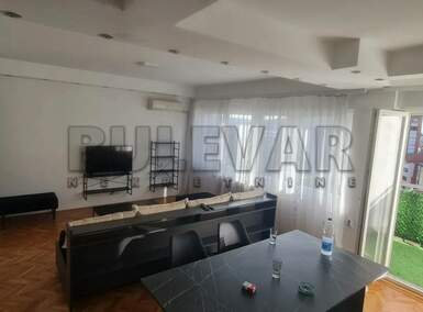 Trosoban stan, Centar · 80m² · 470€ | SveNekretnine