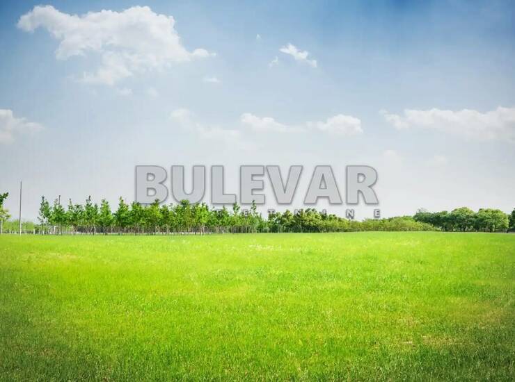 Plac Niš, Lalinac – fotografija 1
