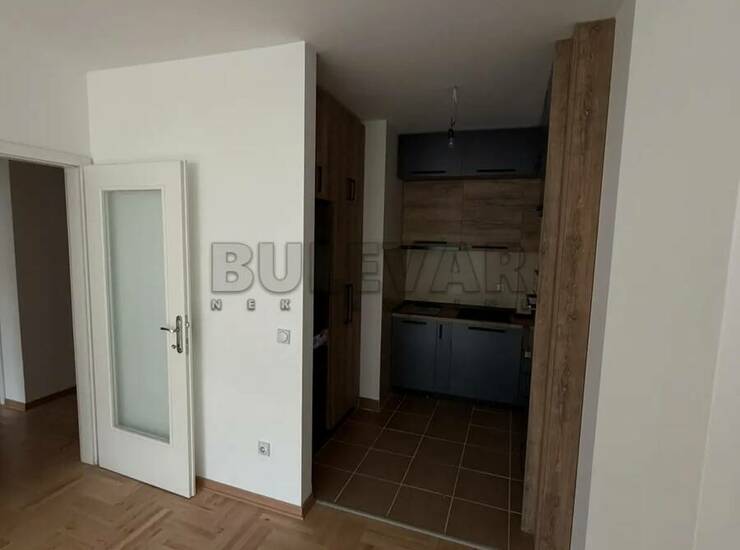 Stan Niš, Bulevar Nemanjića Zona 3 – fotografija 4