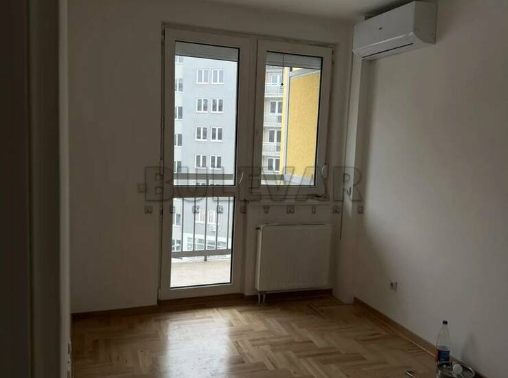 Stan Niš, Bulevar Nemanjića Zona 3 – fotografija 8