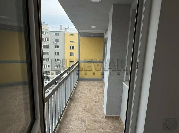 Stan Niš, Bulevar Nemanjića Zona 3 – fotografija 11