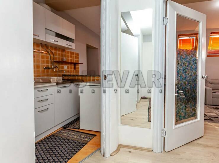 Stan Niš, Pravni fakultet – fotografija 4