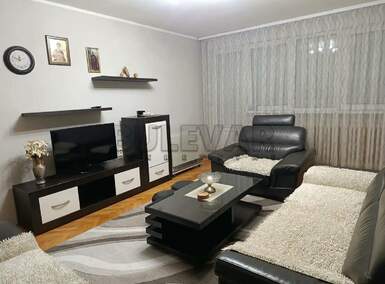 Dvoiposoban stan, Gradska bolnica · 67m² · 450€ | SveNekretnine