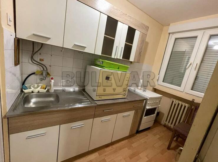 Stan Niš, Bulevar Nemanjića Zona 3 – fotografija 6