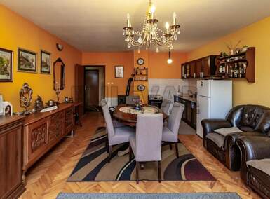 Kuća, Branko Bjegović · 300m² · 250.000€ | SveNekretnine