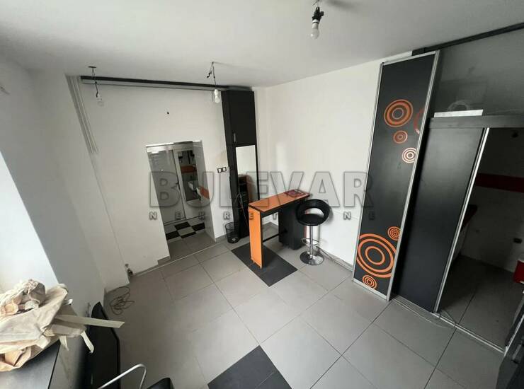 Poslovni prostor / Lokal Niš, Crveni pevac – fotografija 4