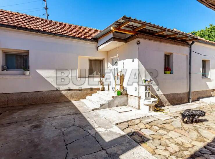 Kuća Niš, Crveni Krst – fotografija 1