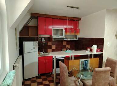 Garsonjera, Centar · 33m² · 310€ | SveNekretnine