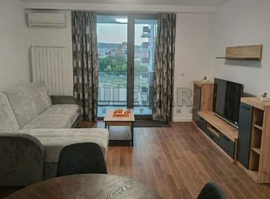 Garsonjera, Bulevar Nemanjića · 39m² · 400€ | SveNekretnine