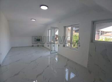 Poslovni prostor / Lokal, Niš · 150m² · 800€ | SveNekretnine