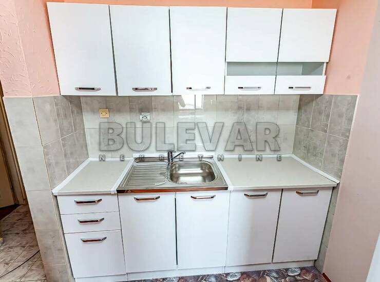 Stan Niš, Bulevar Nemanjića Zona 3 – fotografija 6