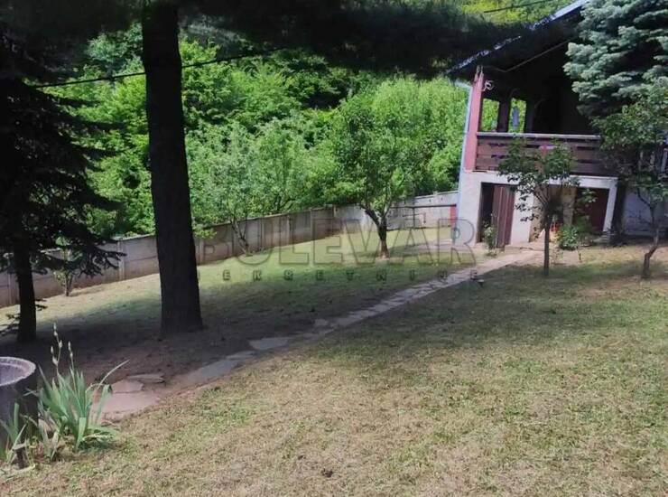 Kuća Gadzin Han, Gornji Barbeš – fotografija 1
