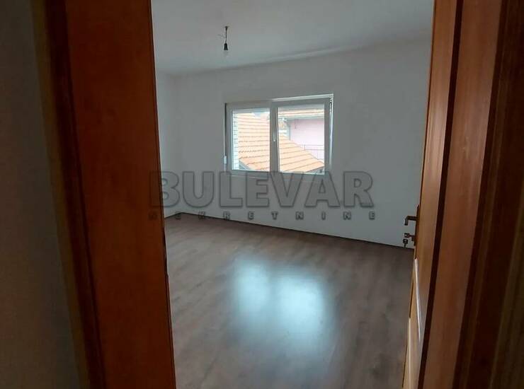 Stan Niš, Brzi brod – fotografija 6