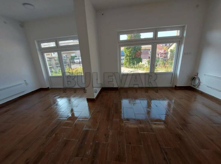Stan Niš, Brzi brod – fotografija 3