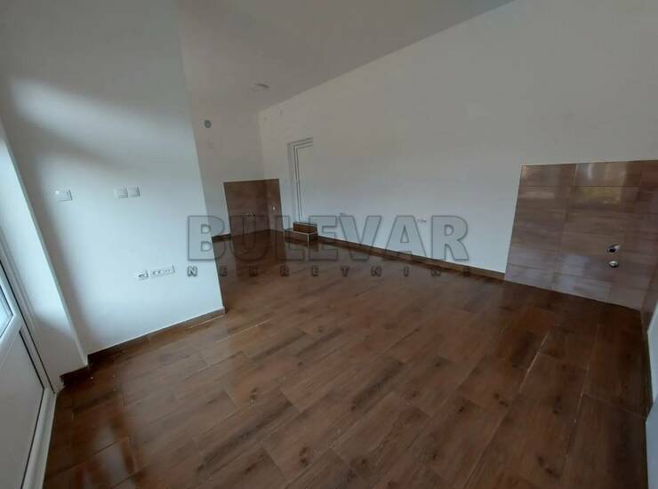 Stan Niš, Brzi brod – fotografija 4