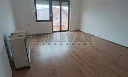 Troiposoban stan, Ledena stena · 74m² · 350€ | SveNekretnine