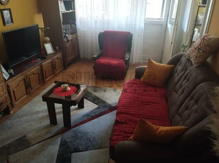 Stan Niš, Bulevar Nemanjića – fotografija 1