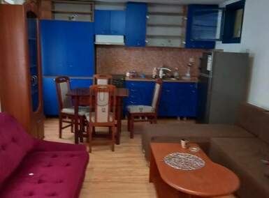 Jednoiposoban stan, Centar · 42m² · 300€ | SveNekretnine