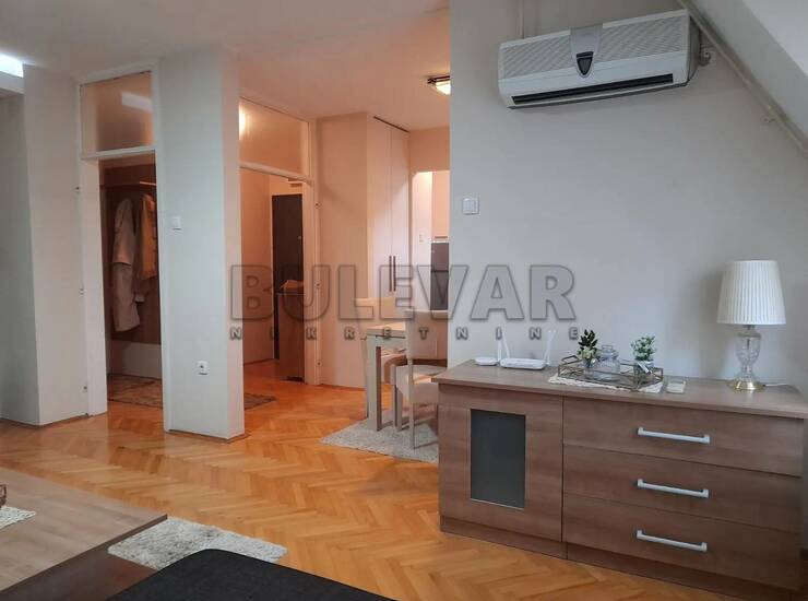 Stan Niš, Pravni fakultet – fotografija 4