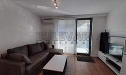 Garsonjera, Bulevar Nemanjića · 34m² · 400€ | SveNekretnine