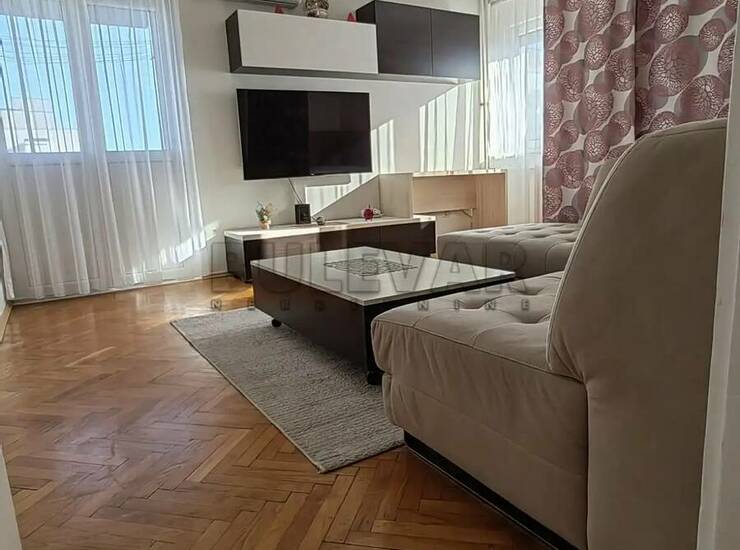 Stan Niš, Medicinski fakultet – fotografija 3