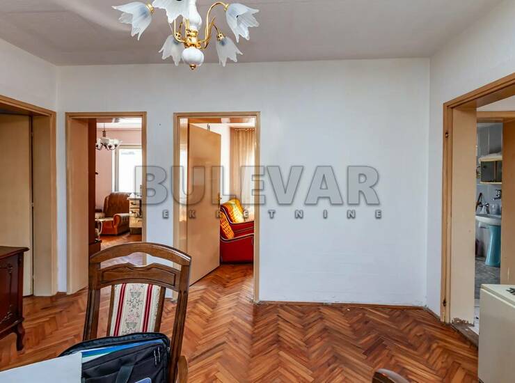 Stan Niš, Komren – fotografija 3