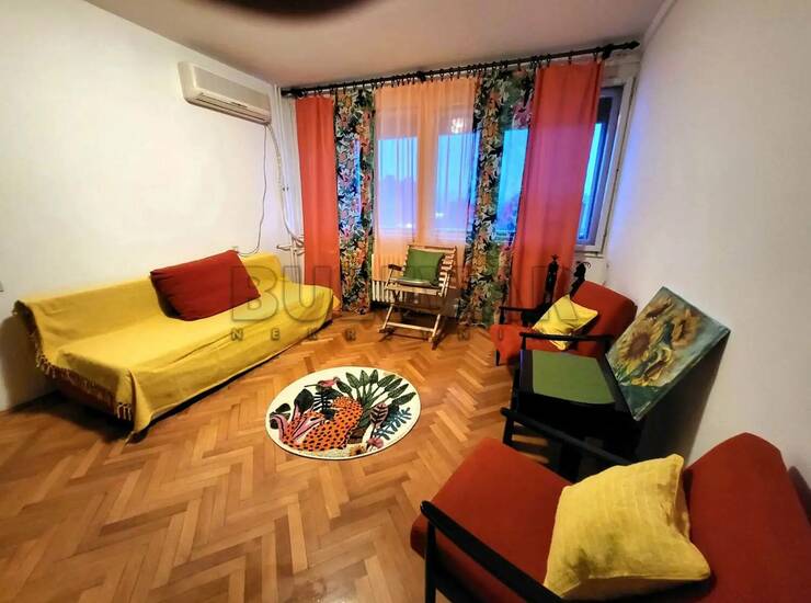 Stan Niš, Crveni pevac – fotografija 5