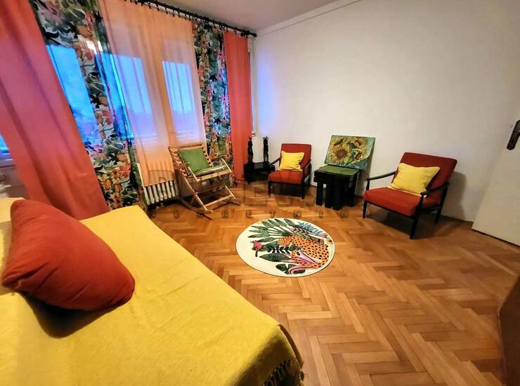 Stan Niš, Crveni pevac – fotografija 6