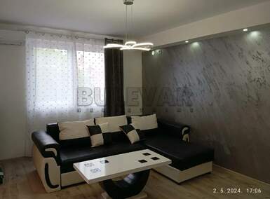Trosoban stan, Donja Vrežina · 76m² · 420€ | SveNekretnine