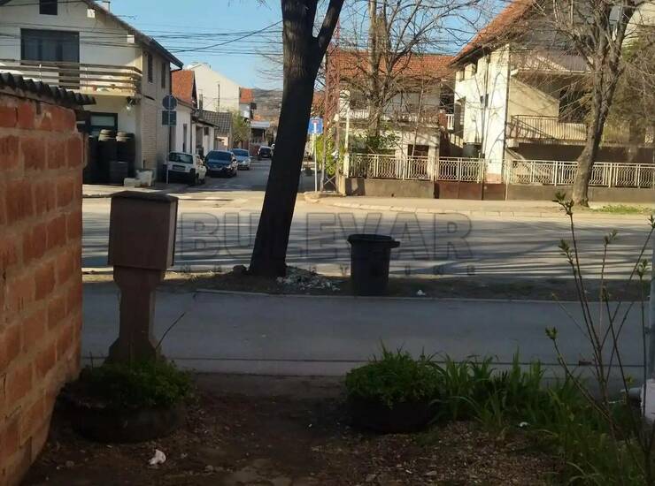 Plac Niš, Durlan – fotografija 1