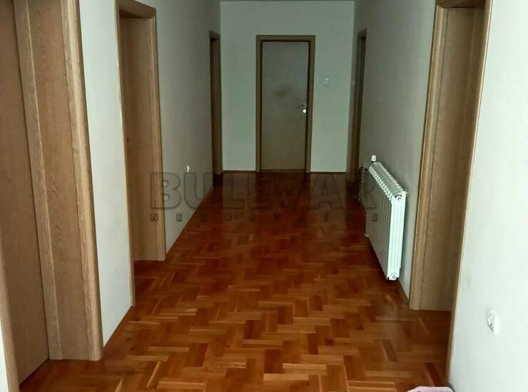Kuća Niš, Pasi poljana – fotografija 6