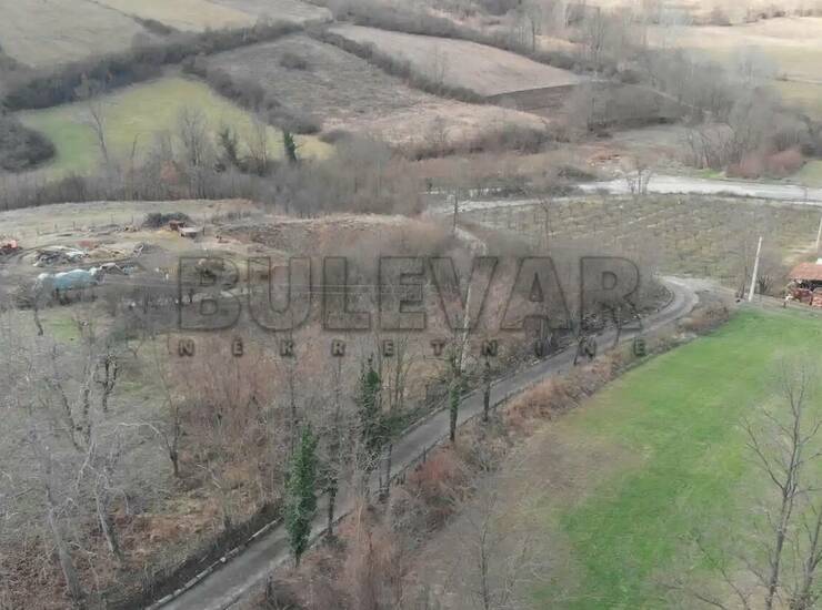 Plac Topola, Božurnja – fotografija 6