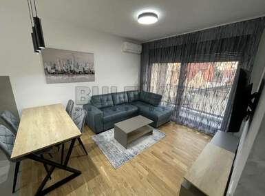 Dvoiposoban stan, Centar · 52m² · 600€ | SveNekretnine