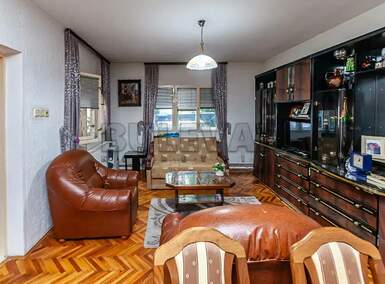 Kuća, Kičevo · 310m² · 200.000€ | SveNekretnine